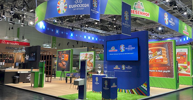 Der Messeauftritt von WIESENHOF stand ganz im Zeichen der UEFA EURO 2024™